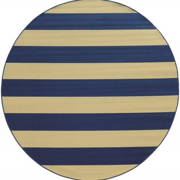 8' X 8' Round Indoor / Outdoor Area Rug - Blue / Ivory