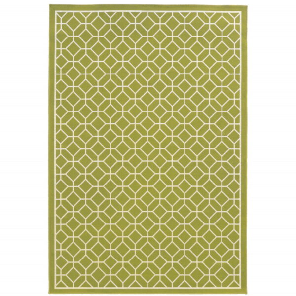 7' X 10' Geometric Stain Resistant Indoor & Outdoor Area Rug - Green / Ivory