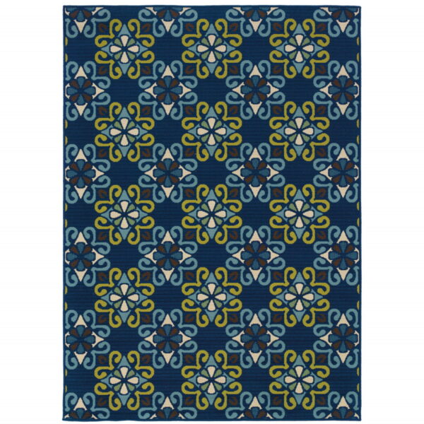 7' X 10' Floral Stain Resistant Indoor / Outdoor Area Rug - Blue / Green