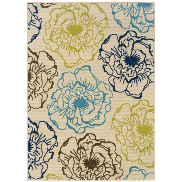 7' X 10' Floral Stain Resistant Indoor / Outdoor Area Rug - Green / Ivory