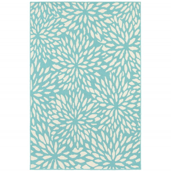 7' X 10' Floral Stain Resistant Indoor & Outdoor Area Rug - Blue / Ivory